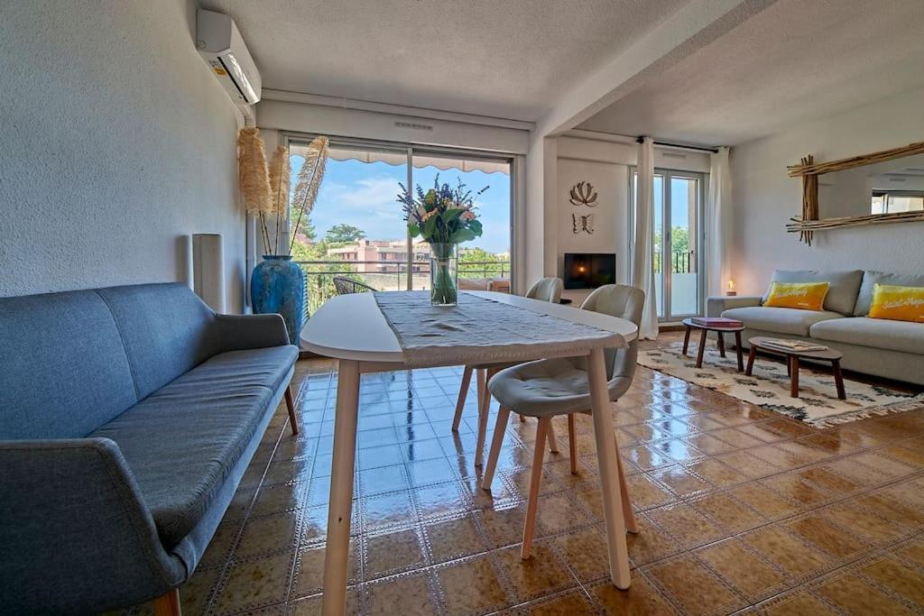 Sunrise -swimming-pool-saint-tropez Center-parking Appartement